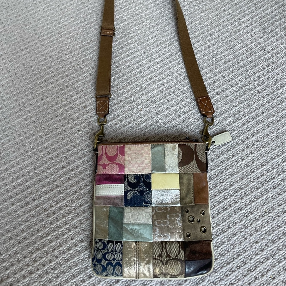 Vintage coach cross body bag - Picture 2 of 6